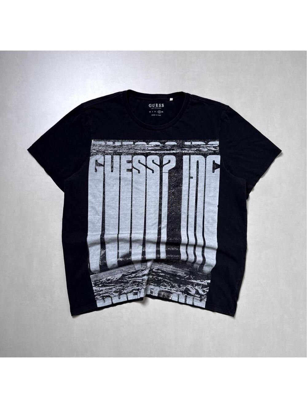 Y2K Guess Inc 00s Vintage Grunge T shirt